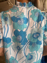 LORETTA CAPONI MILVIA TOP IN FLOWERS WAVES