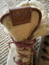 PRE-OWNED PENELOPE CHILVERS SHEARLING LINED BOOTS 40 RRP £260