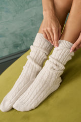 BRORA CASHMERE BED SOCKS IN SWAN