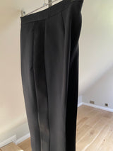 JESSICA CHASTAIN PRE-OWNED ALEXANDER McQUEEN HAND BEADED TOP WITH TROUSERS RRP £12750