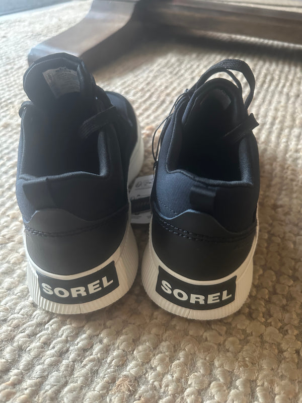 PRE-LOVED ( with tags) SOREL SNEAKERS 40 £120