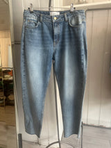 PRE-OWNED BA&SH JEANS 28 £185