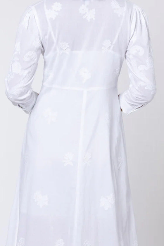 JULIET DUNN EMBROIDERED MAXI DRESS IN WHITE