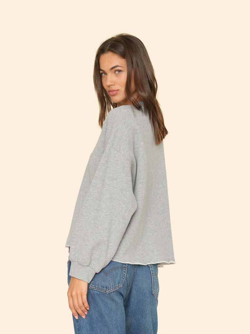 XIRENA HONOR SWEATSHIRT IN HEATHER GREY