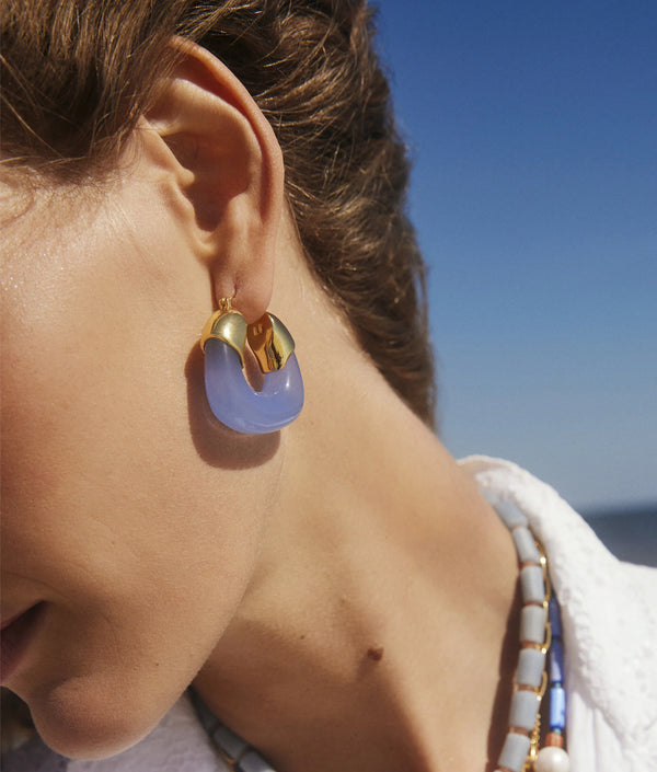 LIZZIE FORTUNATO MINI ORGANIC HOOPS IN PERIWINKLE