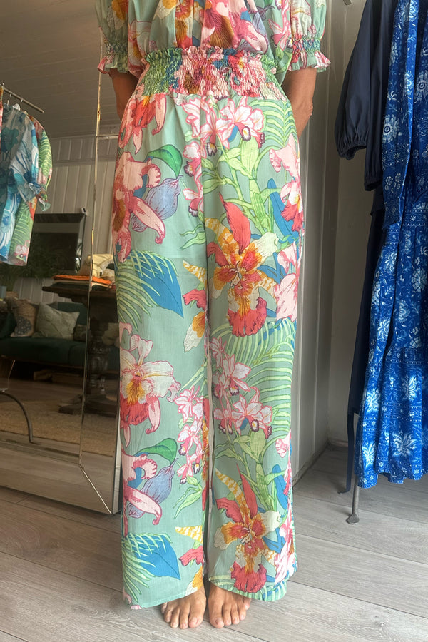 LORETTA CAPONI SPERANZA PALAZZO TROUSERS IN JUNGLE OF ORCHIDS