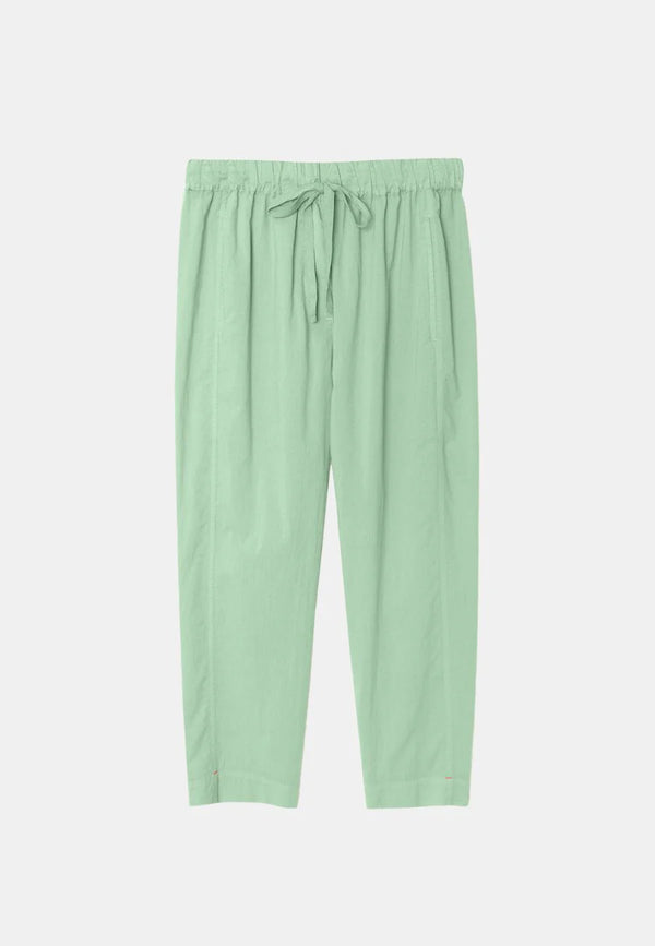 XIRENA DRAPER PANT IN SAGE LEAF